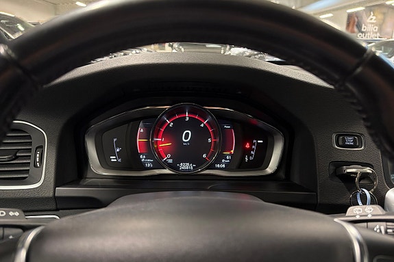 Volvo V60 Cross Country 17 of 26