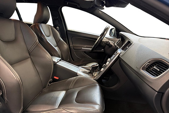 Volvo V60 15 of 27