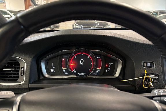Volvo V60 17 of 27