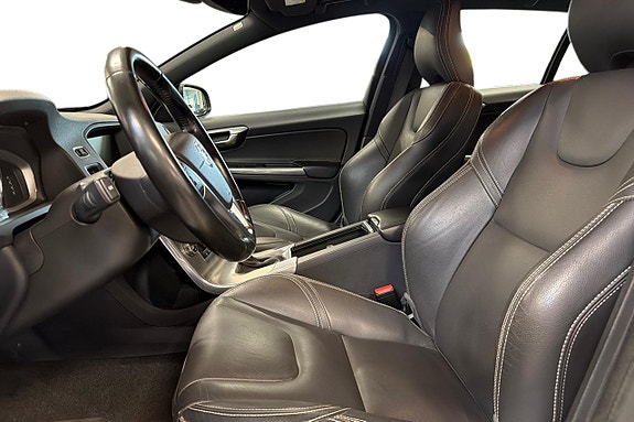 Volvo V60 13 of 27