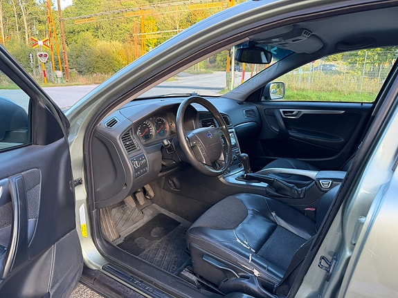 Volvo XC70 5 of 10