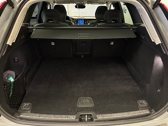 Volvo XC60 10 of 25