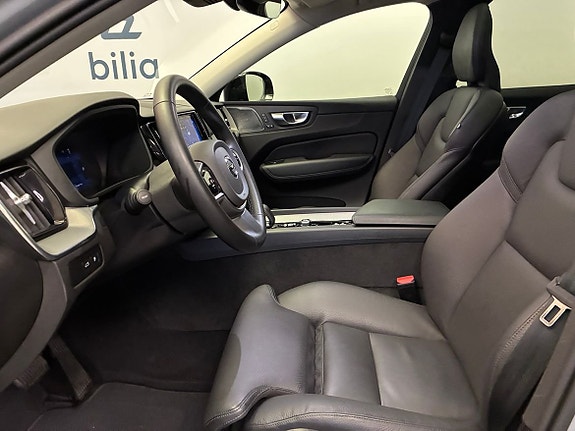 Volvo XC60 16 of 25