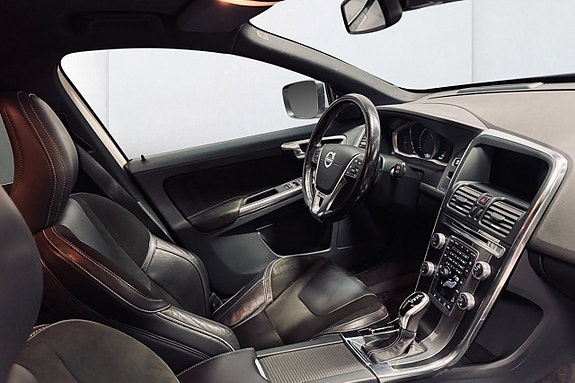 Volvo XC60 4 of 6