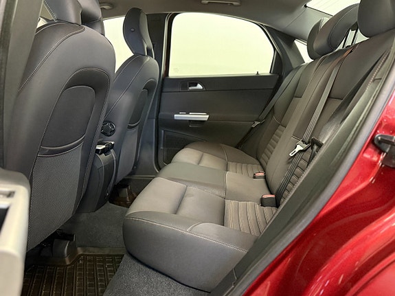 Volvo S40 13 of 14