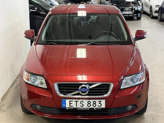 Volvo S40 4 of 14