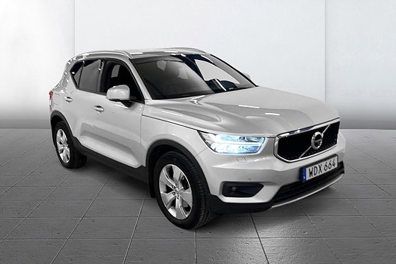Volvo XC40 4 of 21