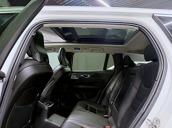 Volvo V60 13 of 21