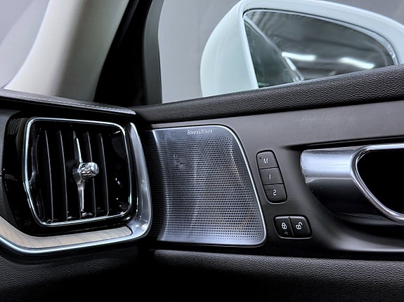 Volvo V60 17 of 21