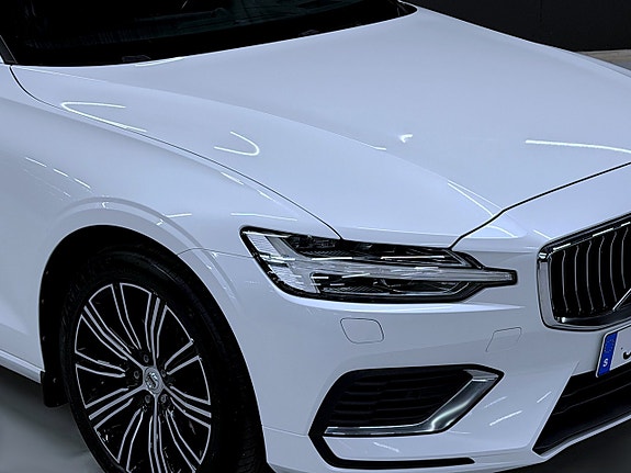Volvo V60 16 of 21