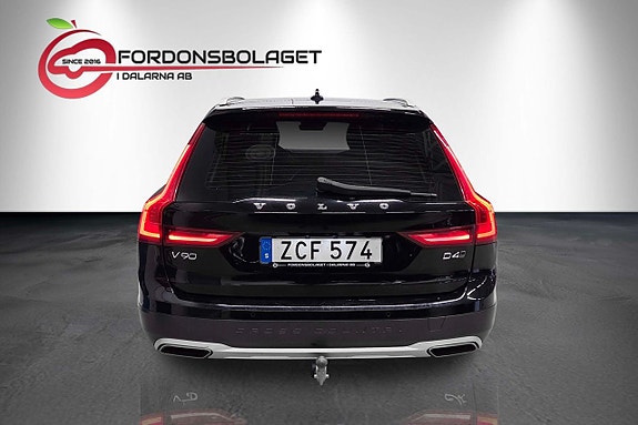 Volvo V90 Cross Country 6 of 23