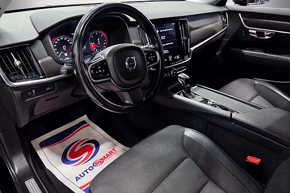 Volvo V90 Cross Country 8 of 23