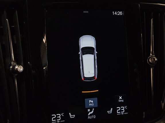 Volvo V90 Cross Country 20 of 23
