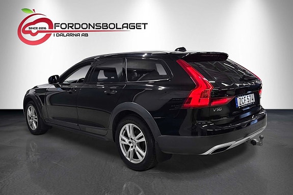 Volvo V90 Cross Country 5 of 23