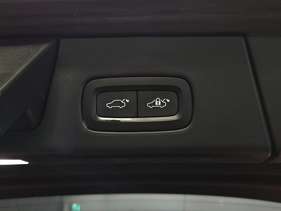 Volvo V90 Cross Country 15 of 23