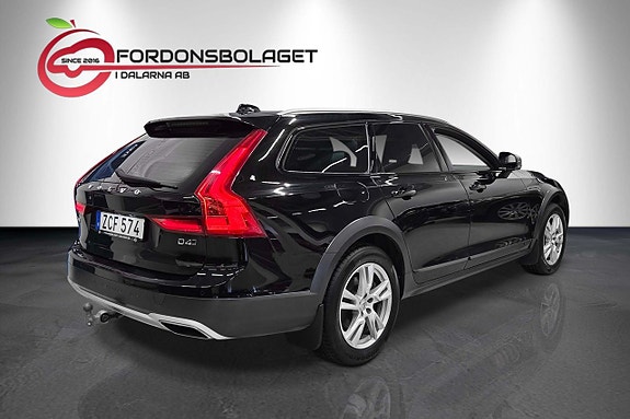 Volvo V90 Cross Country 4 of 23