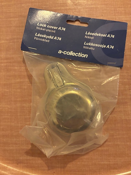Product image 1 of 2