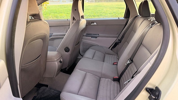 Volvo V50 12 of 15