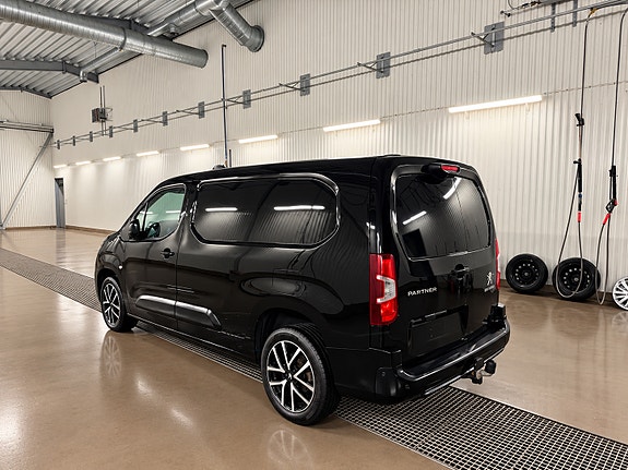 Peugeot Partner 2 of 10