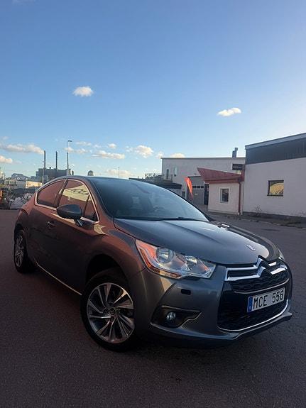 Citroen DS4 2 of 7