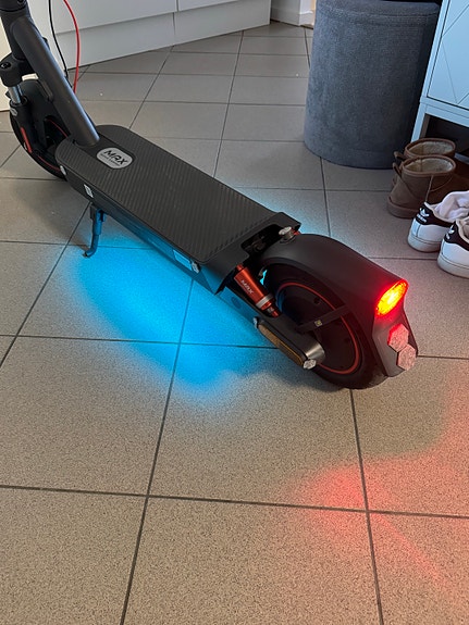 Product image 1 of 6