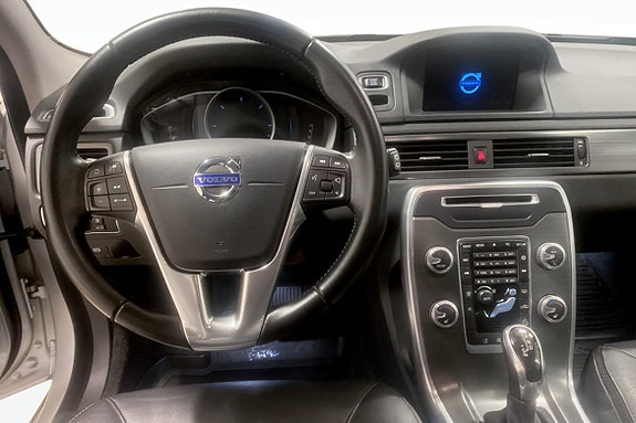 Volvo XC70 5 of 11