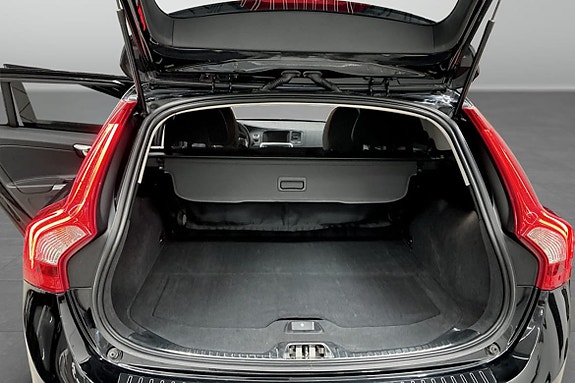 Volvo V60 Cross Country 8 of 8