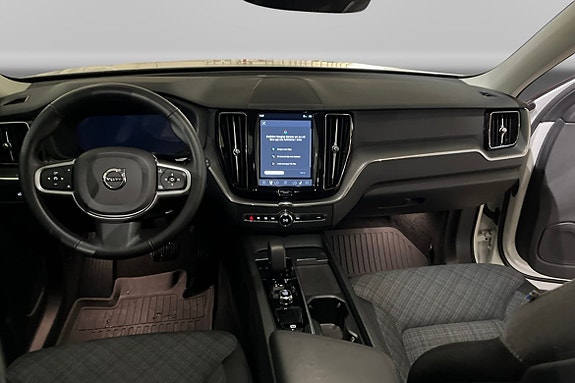 Volvo XC60 5 of 13