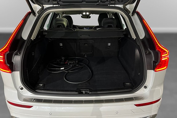 Volvo XC60 13 of 13