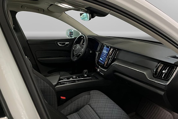 Volvo XC60 4 of 13