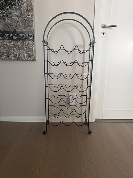 Mio vinställ i metall svart
