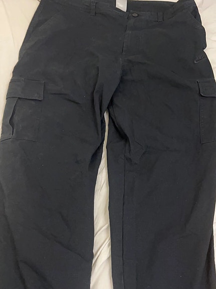 Svarta cargobyxor från Nike