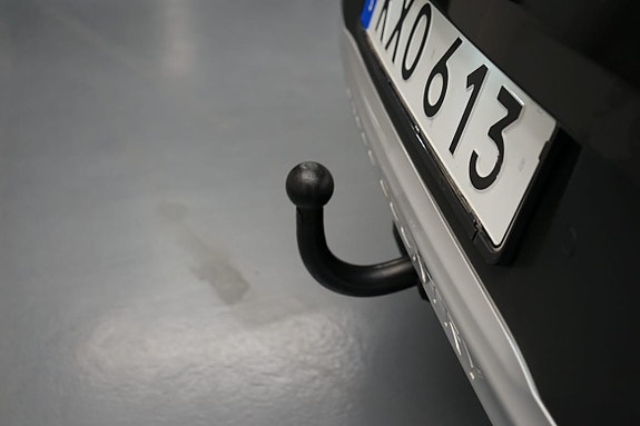 Volvo V40 Cross Country 13 of 16