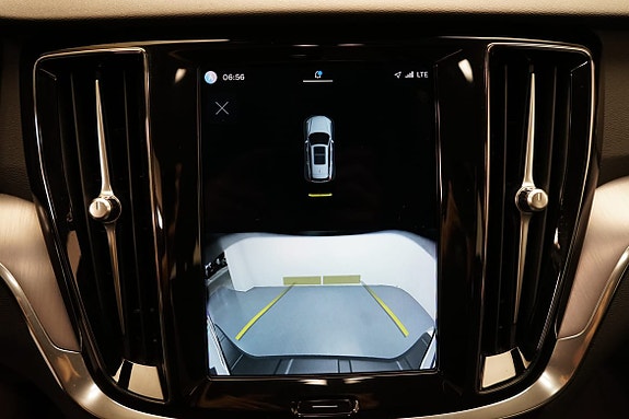 Volvo V60 Cross Country 13 of 18