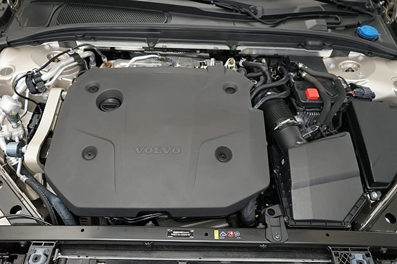 Volvo V60 Cross Country 10 of 18