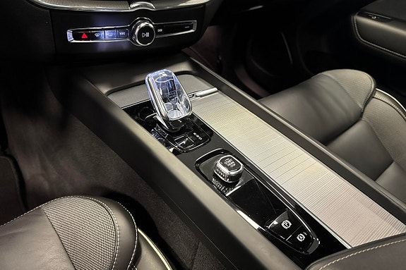Volvo XC60 10 of 20