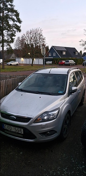 Ford Focus 2 of 2