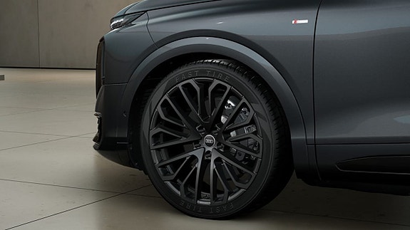 Audi Q9 12 of 12