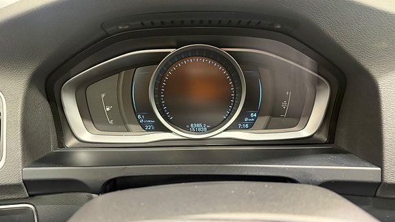Volvo V60 14 of 18
