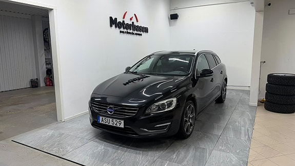 Volvo V60 2 of 18