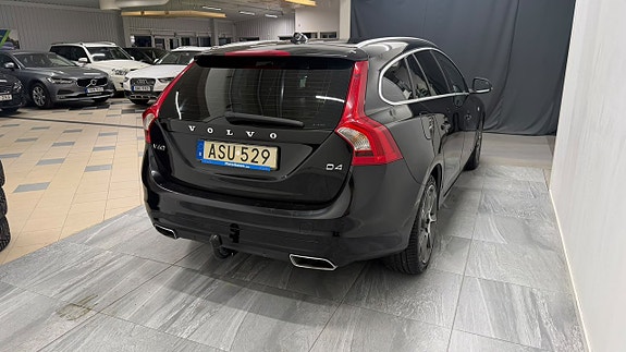 Volvo V60 8 of 18