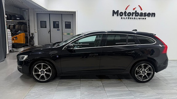 Volvo V60 3 of 18