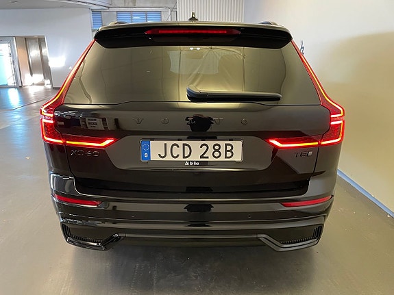 Volvo XC60 7 of 19