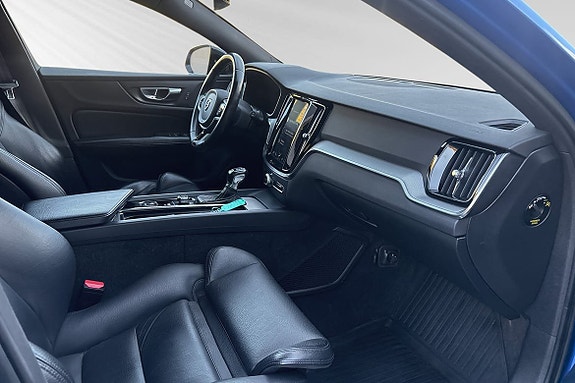 Volvo V60 10 of 26