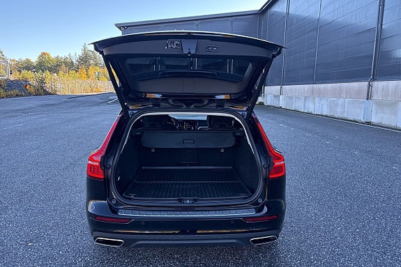 Volvo V60 Cross Country 14 of 26