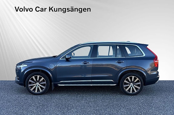 Volvo XC90 3 of 29