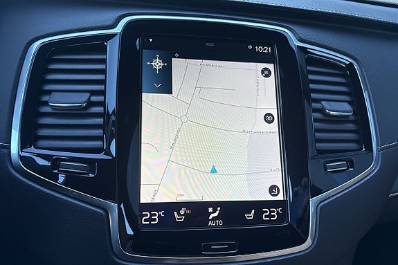 Volvo XC90 25 of 29