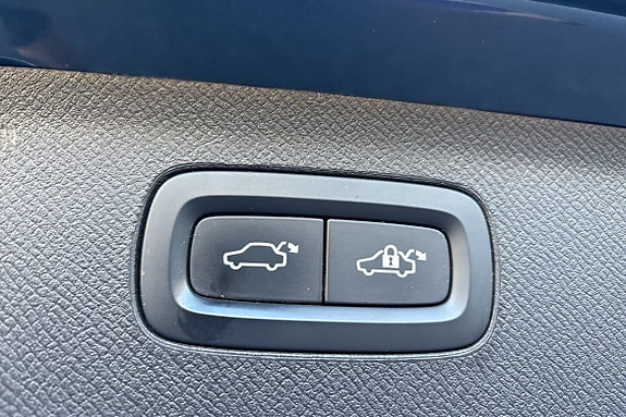 Volvo XC90 20 of 29