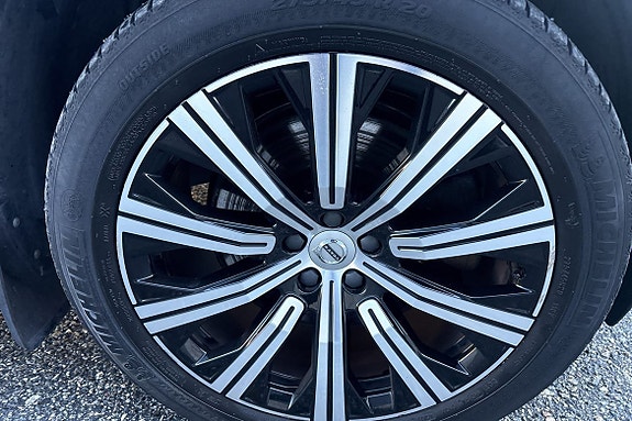 Volvo XC90 21 of 29