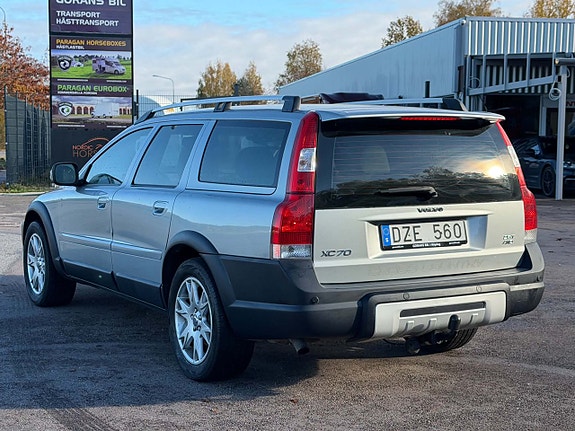 Volvo XC70 12 of 21